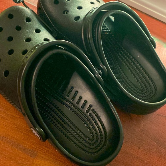 Black bran new crocs - Picture 1 of 7